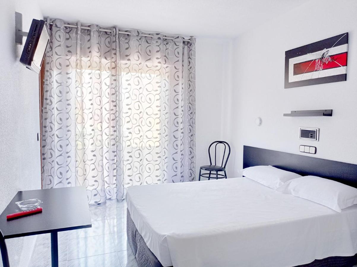 Hostal Lady Ana María Collado Villalba Exterior foto